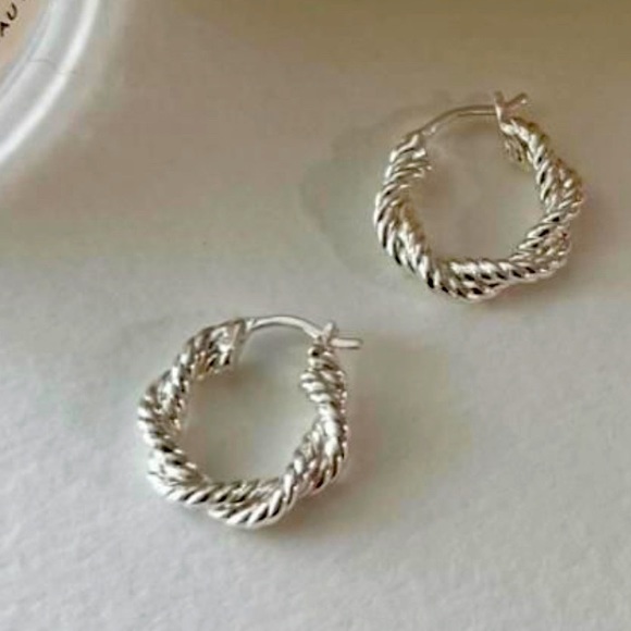 925 Sterling Silver Braded Twist Round Hoop Earrings - Picture 2 of 4